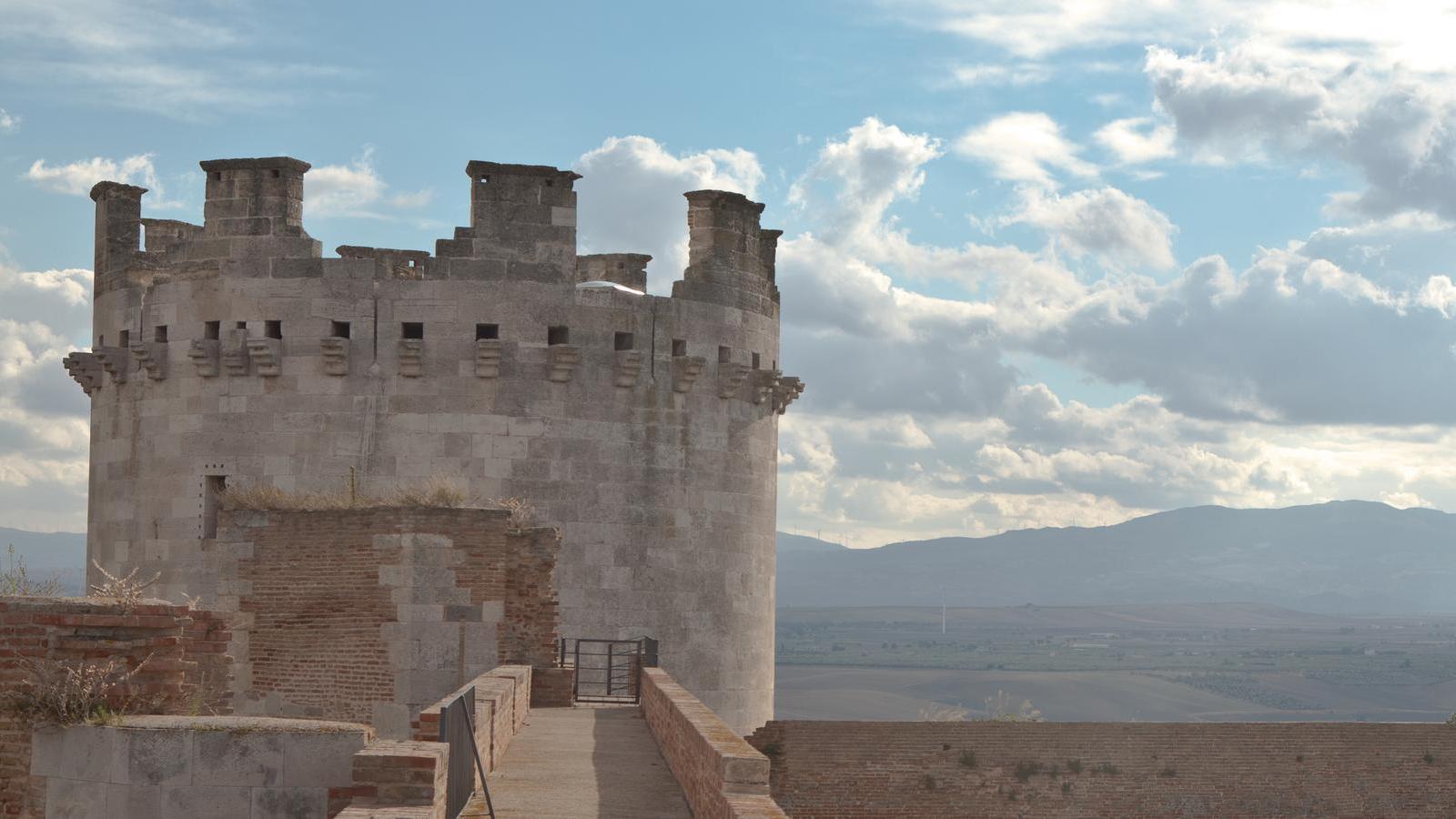 10-torre-della-leonessa-castello-lucera-img-8367_cropping